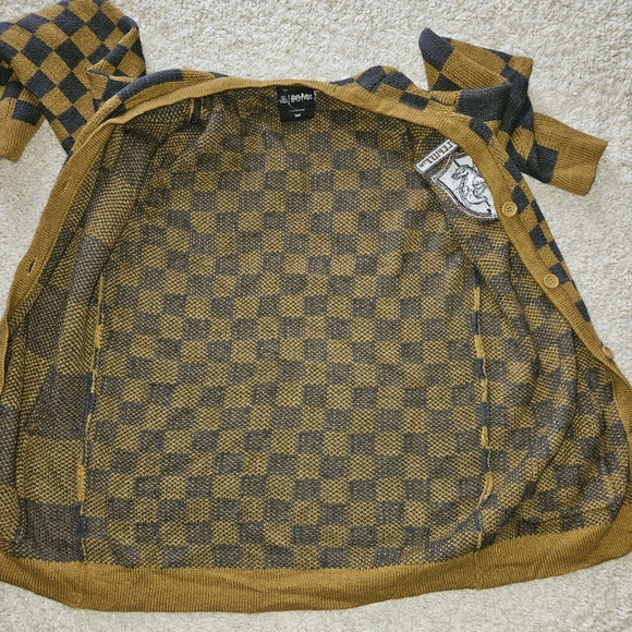 Harry Potter Hufflepuff Checkered Cardigan Sweater Small - Picture 9 of 16